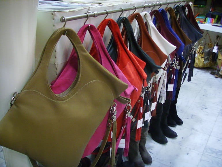 The Ultimate Guide to Rome’s Trastevere Neighbourhood. Best restaurants, bars and things to do in Trastevere.