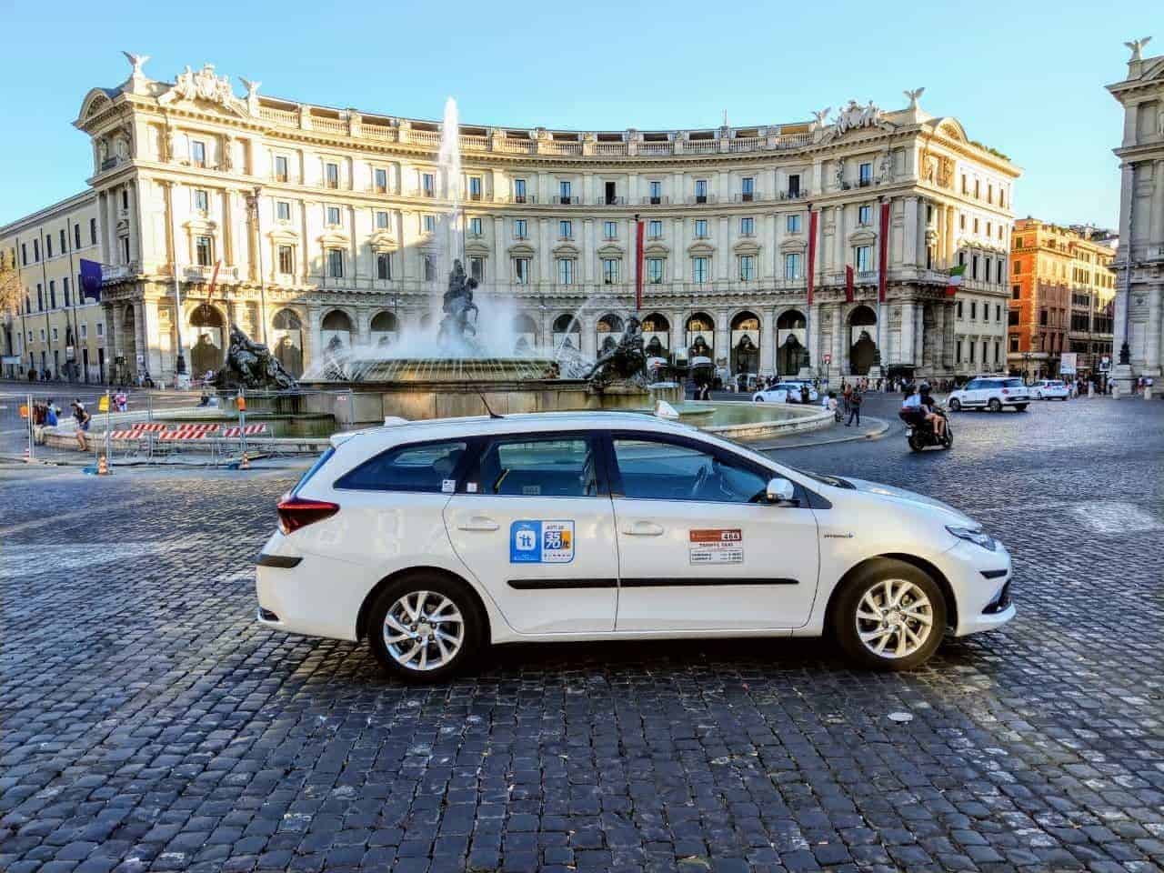how to get a taxi in rome