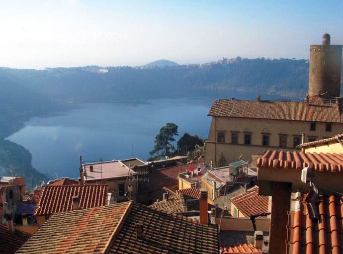 Weekend Getaway / Day trips from Rome: Nemi