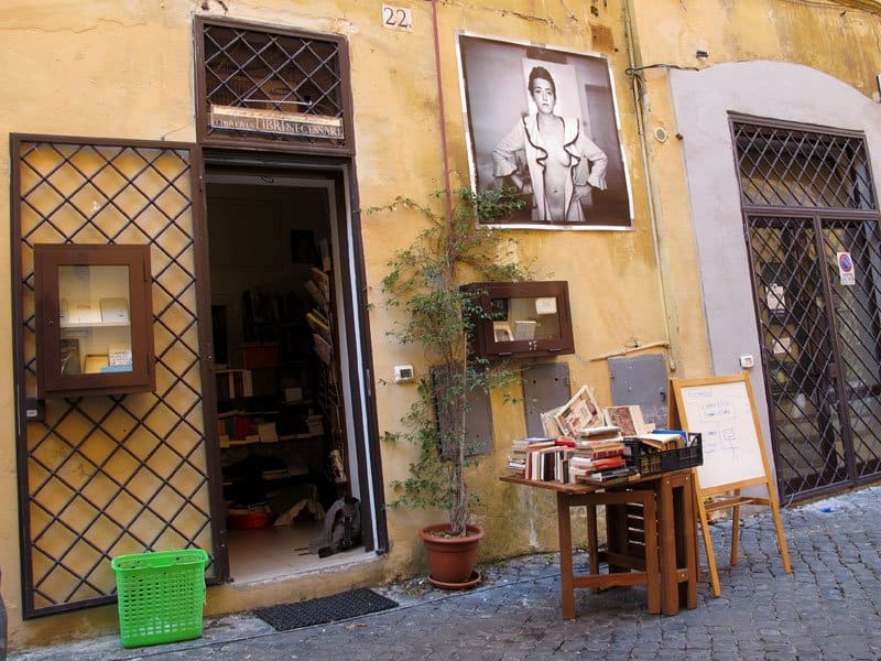libri necessari rome