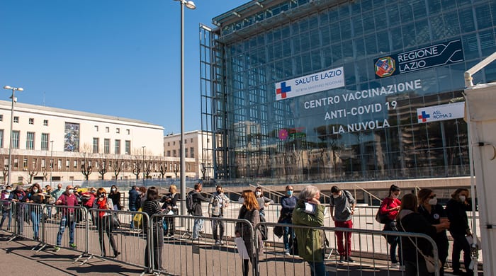 nuvola fuksas covid vaccini