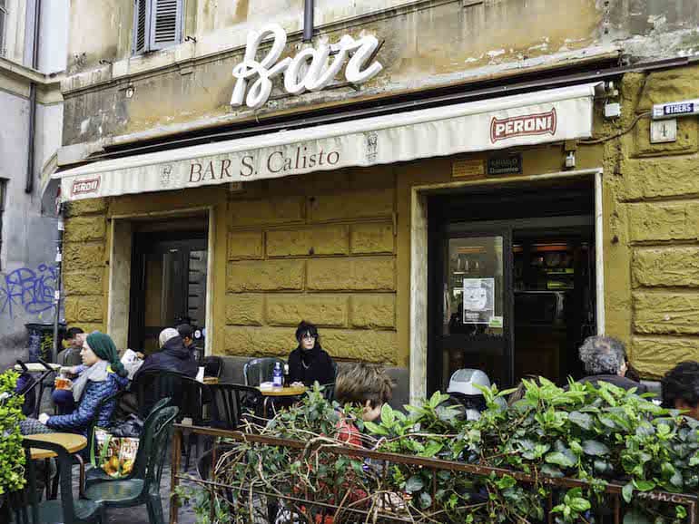 The Ultimate Guide to Rome’s Trastevere Neighbourhood. Best restaurants, bars and things to do in Trastevere.