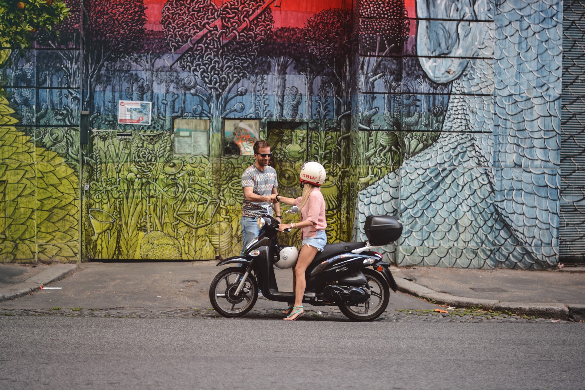 Street art vespa tour of Rome