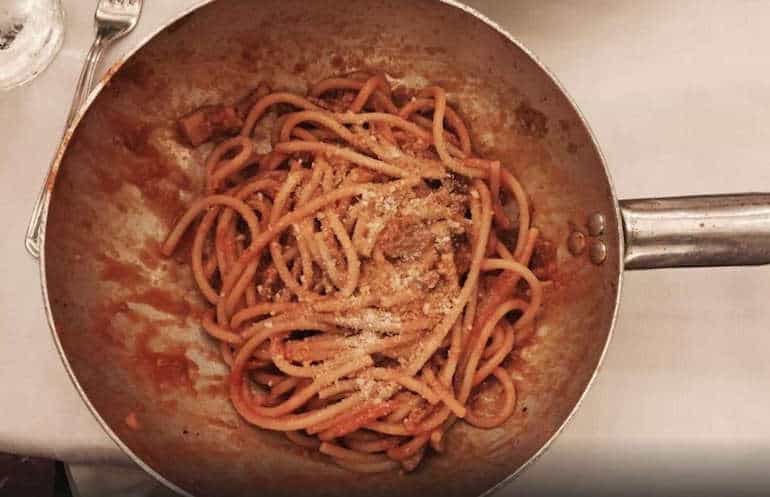 The Ultimate Guide to Rome’s Trastevere Neighbourhood. Best restaurants, bars and things to do in Trastevere.