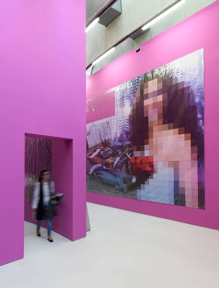 The Purple Line Thomas Hirschhorn at MAXXI