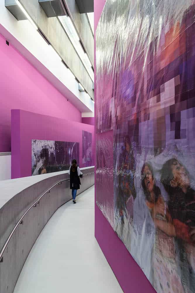 The Purple Line Thomas Hirschhorn at MAXXI