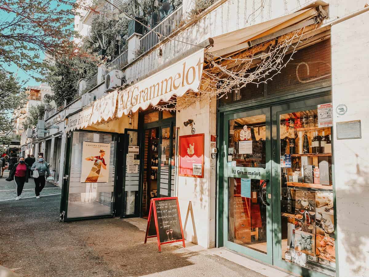 best bars to drink in monteverde