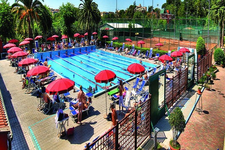 Club-Lanciani-piscina
