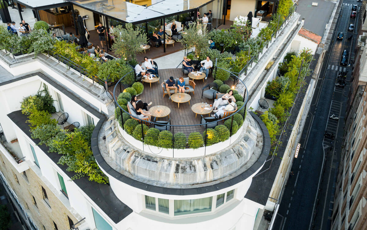 TH-Roof-Rome-Rooftop-Bar-for-Cocktails,-Lunch-&-Views (1)