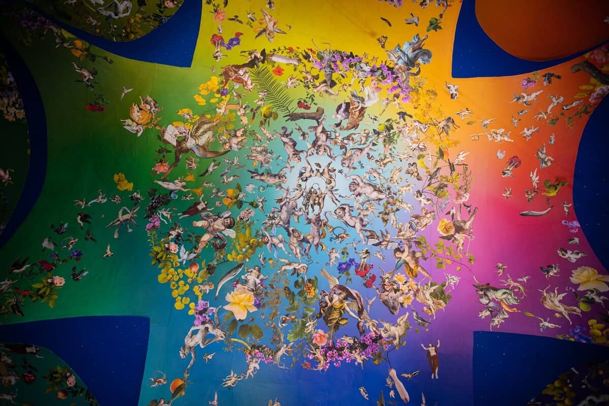 Al Chiostro del Bramante Crazy. La follia nell’arte contemporanea. Un viaggio tra i sentieri della creatività