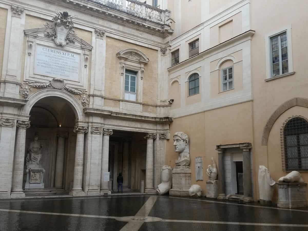 frammenti-statua-costantino-musei-capitolini
