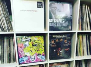 record-and-vinyl-stores-in-rome