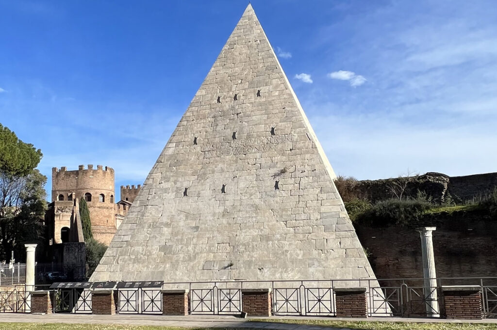 piramide-cestia