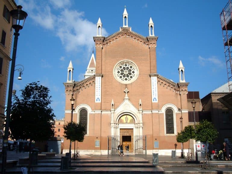 top non touristy things to do in rome